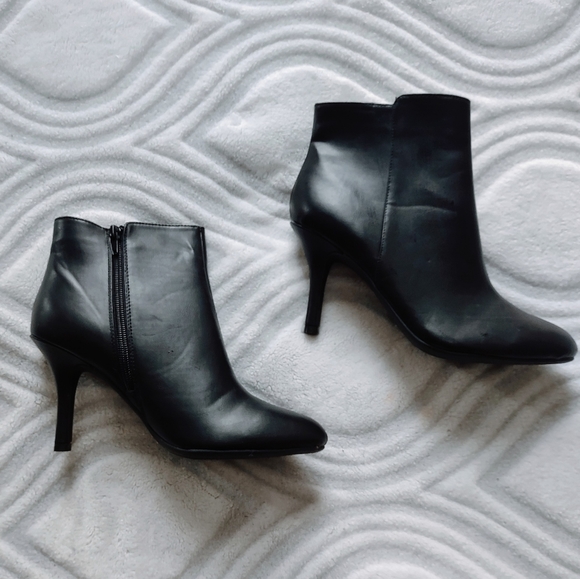 🧡CL By Laundry Size 7 Black Ankle Boots - Picture 6 of 6
